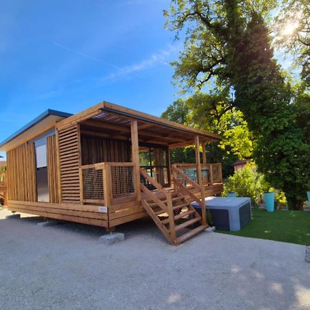 Les Lodges D'Emeraude Maisod Eksteriør bilde